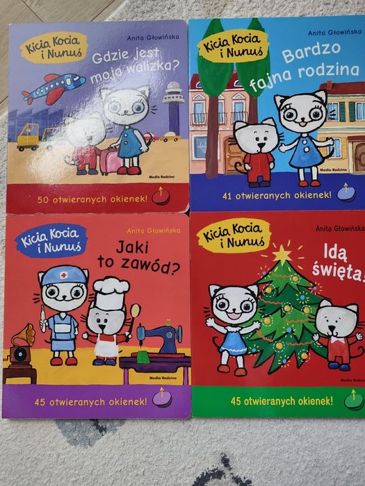 Kicia Kocia książeczki z okienkami  A4 gruba oprawa