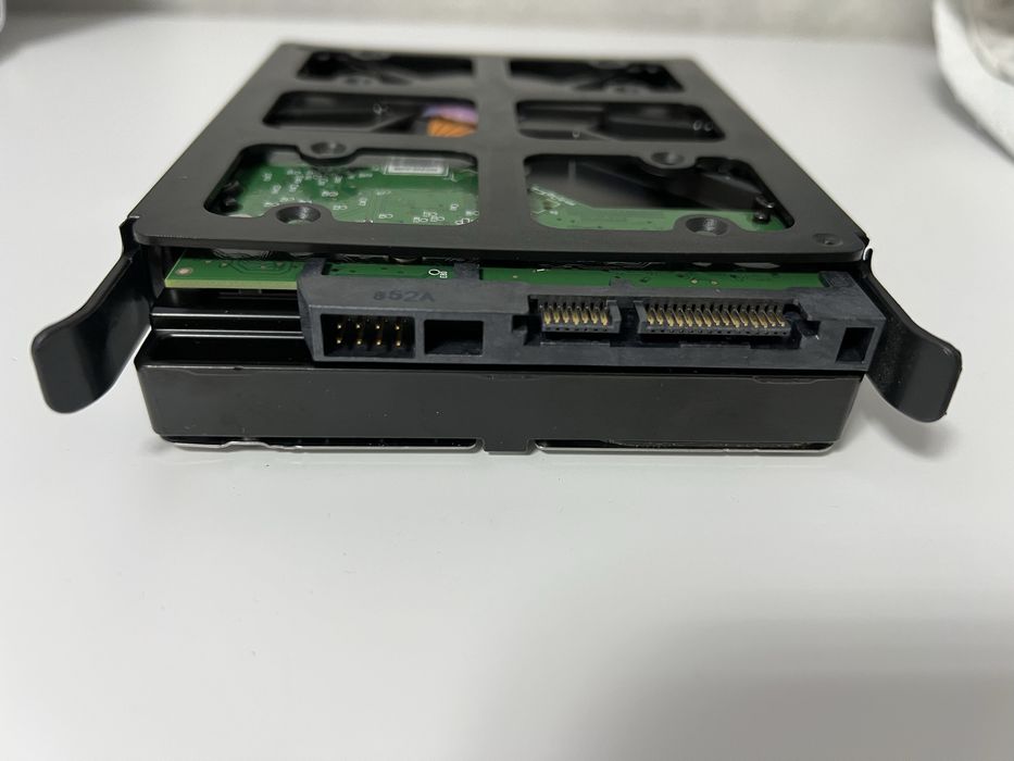 HDD Western Digital 2TB. WD20EZRZ. Идеальное состояние. Жесткий диск.