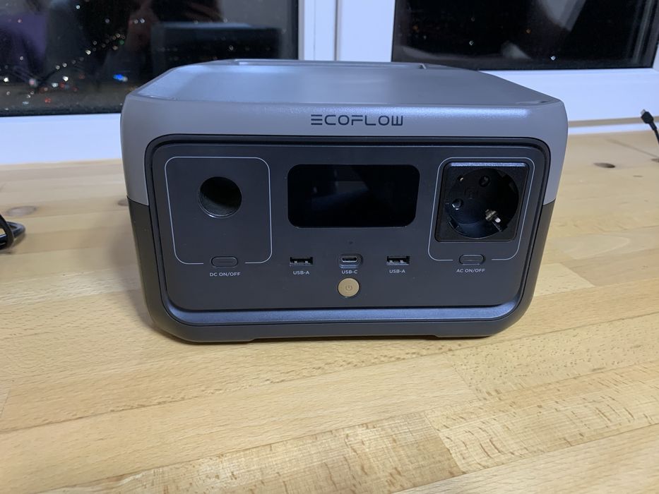 Зарядна станція EcoFlow River 2