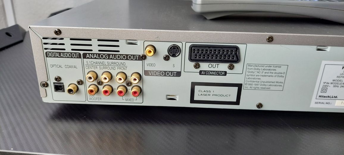 HITAHI dvd player