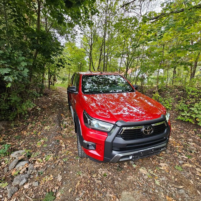 Toyota Hilux 2.8 D-4D Double Cab Invincible 4x4