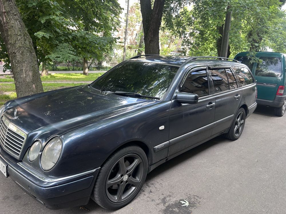 Продам mercedes e-class w210 ОМ606