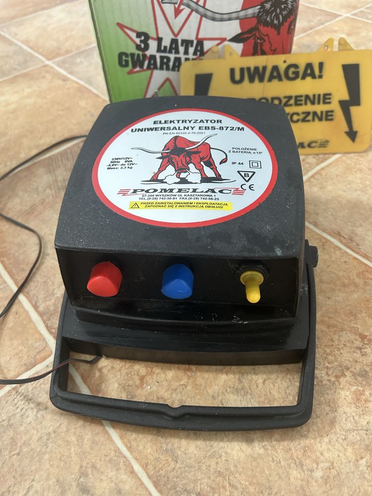Elektryzator z transformatorem specjalnym