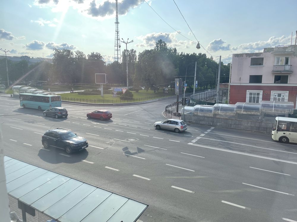 Оренда 2 кімнатного приміщення під салон або офіс