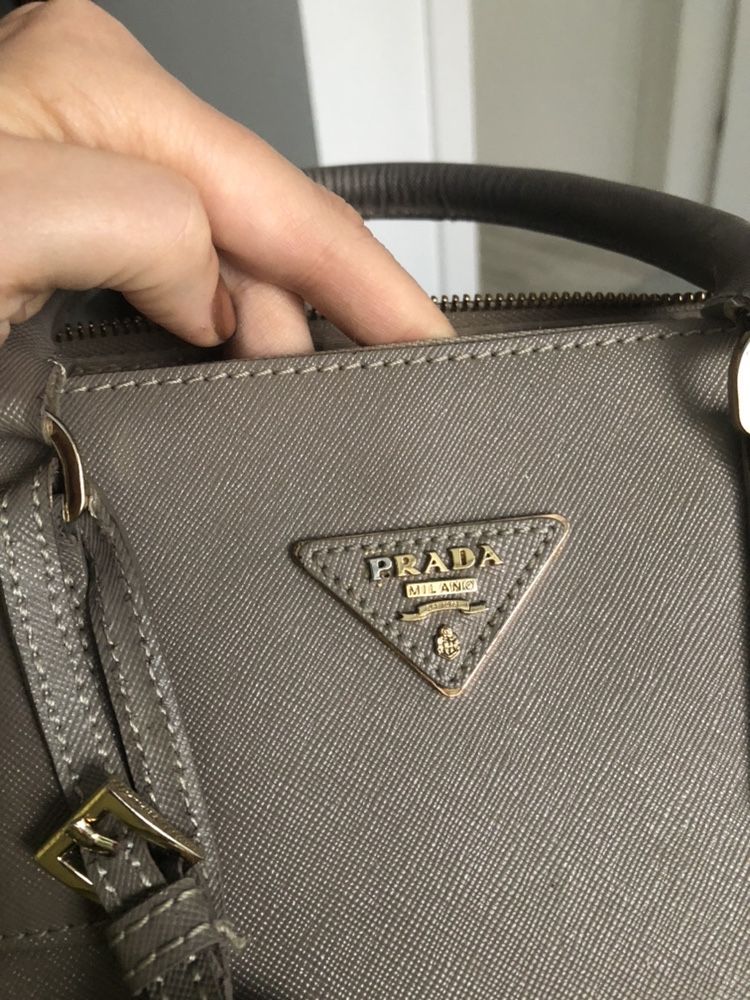 Torba prada do ręki