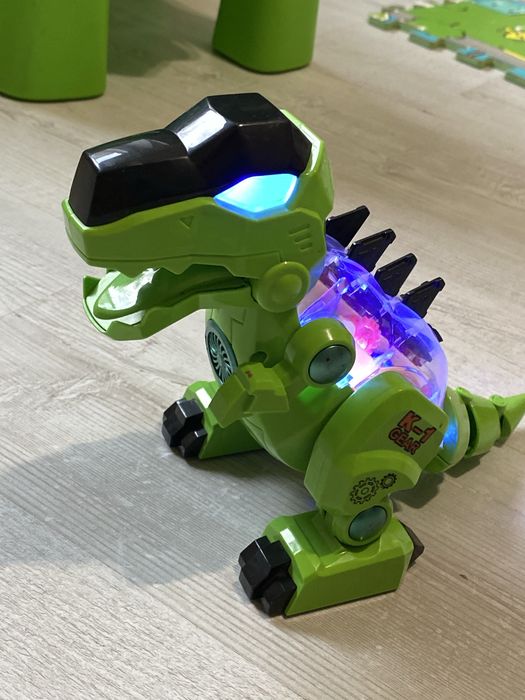 Іграшки для хлопчика в гарному стані