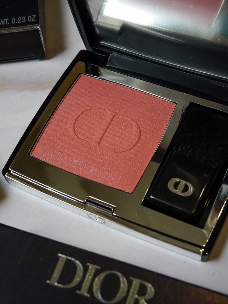 Dior rouge blush компактні румʼяна з пензликом та дзеркальцем