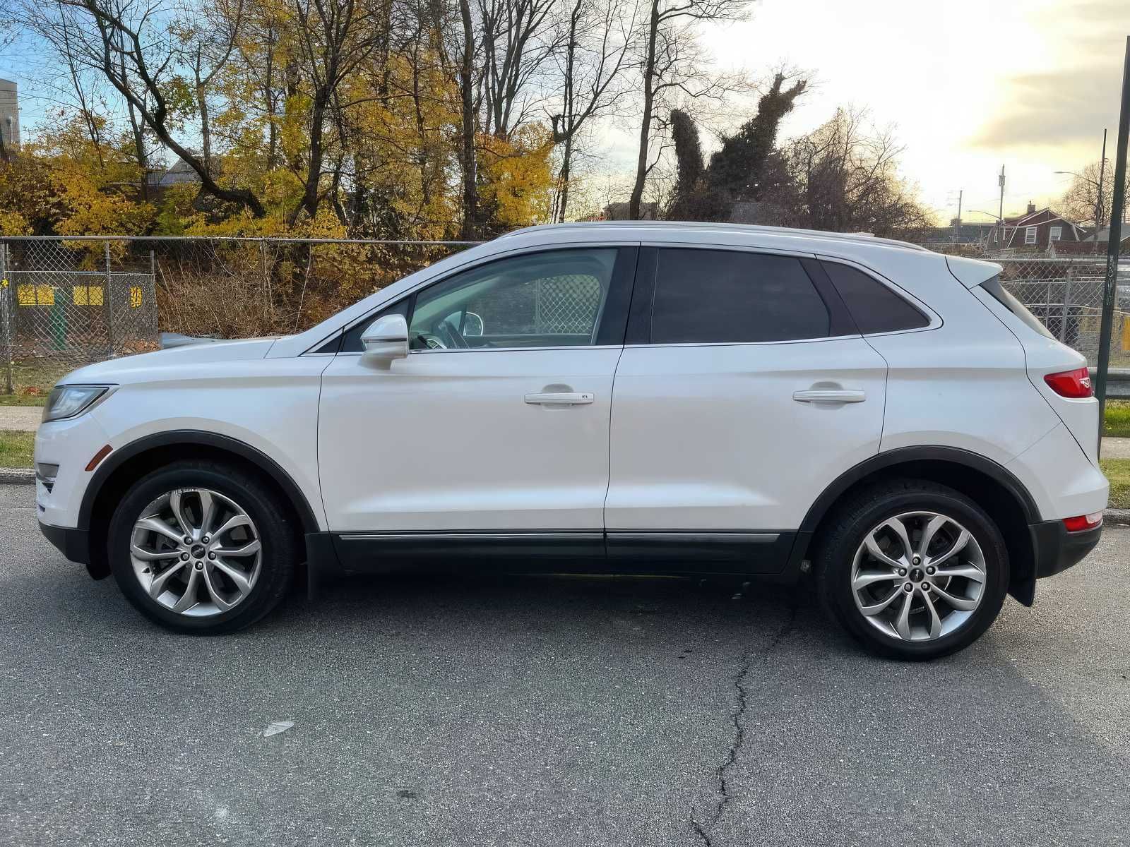 2016 Lincoln MKC Select