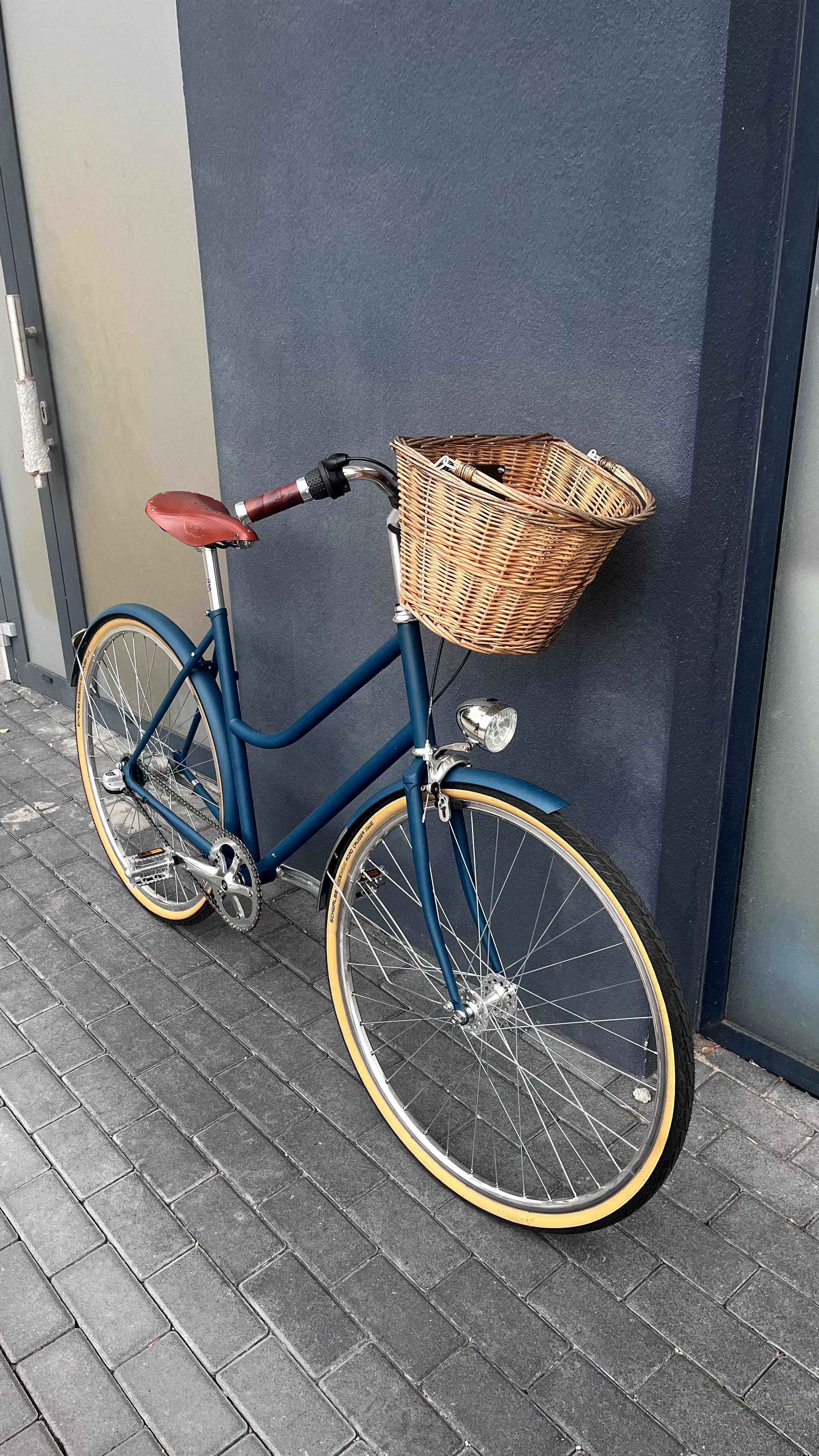 LEKKI luksusowy rower miejski L marki ANTYMATERIA