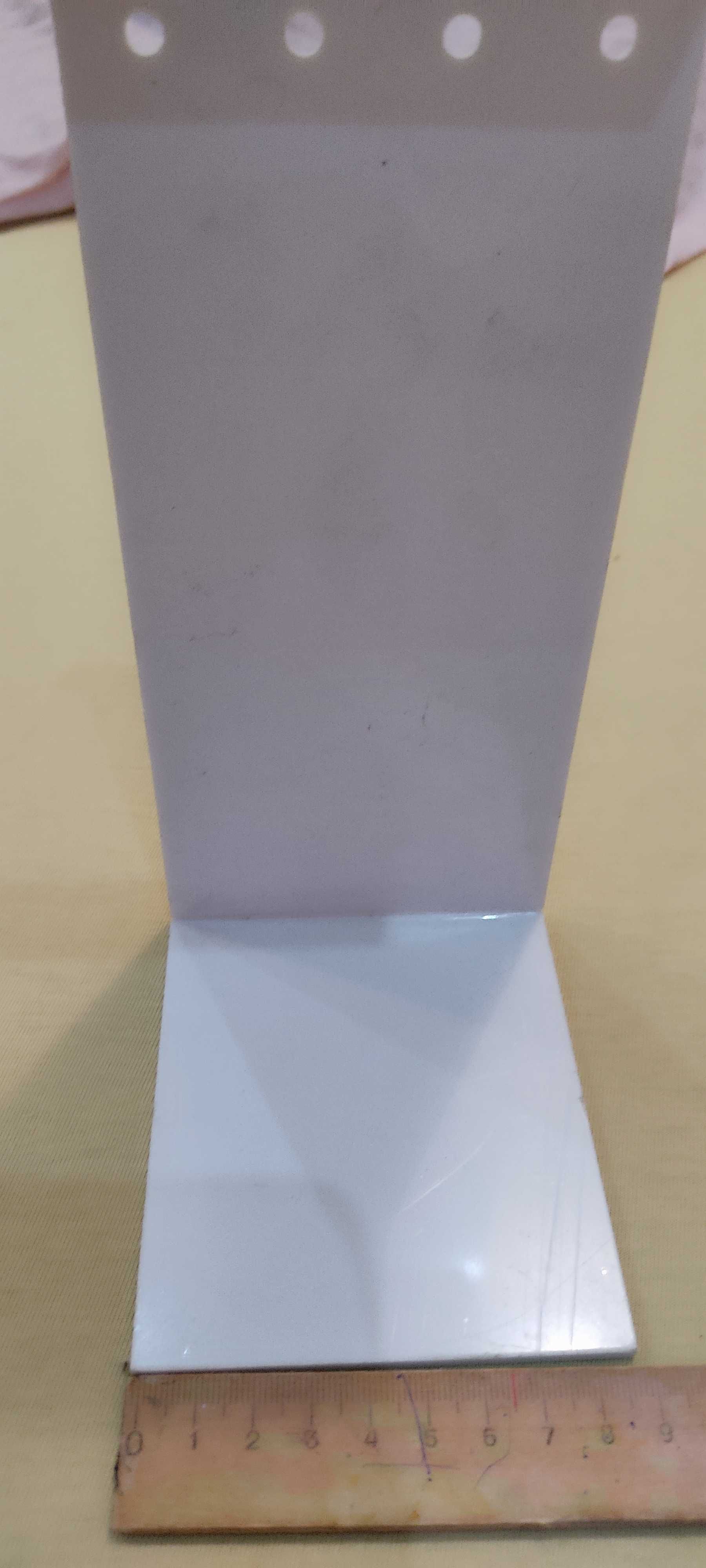 изогнутые части из пластика