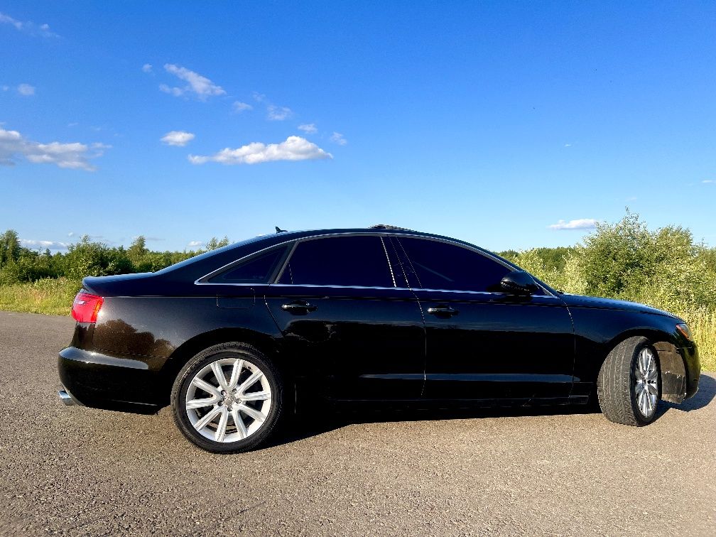 Продаю AUDI A6 .