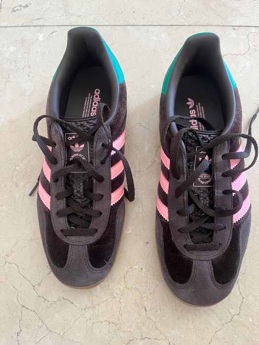 Gazelle veludo marron