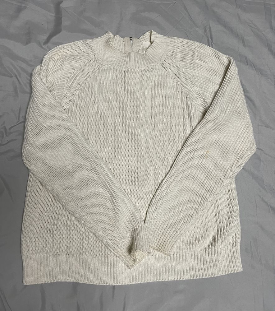 Продам вязаный свитер H&M