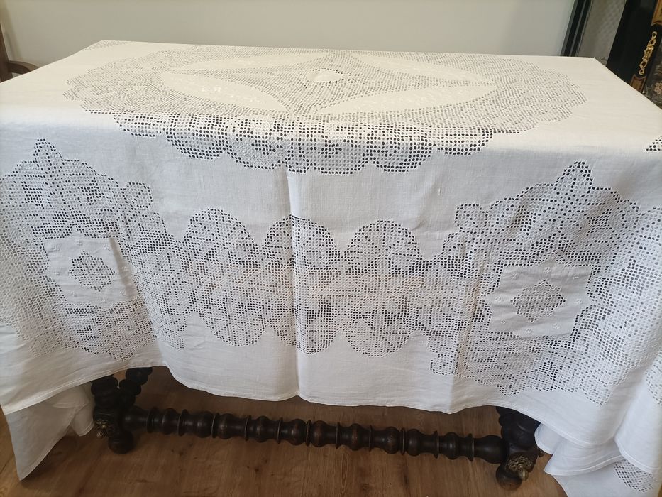 Toalha em Linho de Crivo em ótimo estado
240*160cm