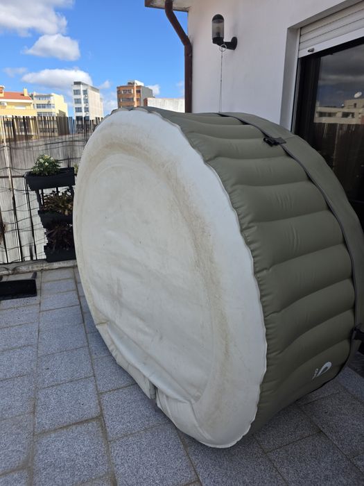 Jacuzzi spa insulflavel