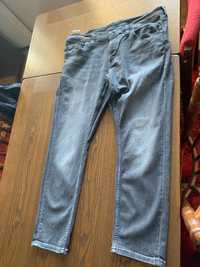 Mustang Oregon Tapered Jeans