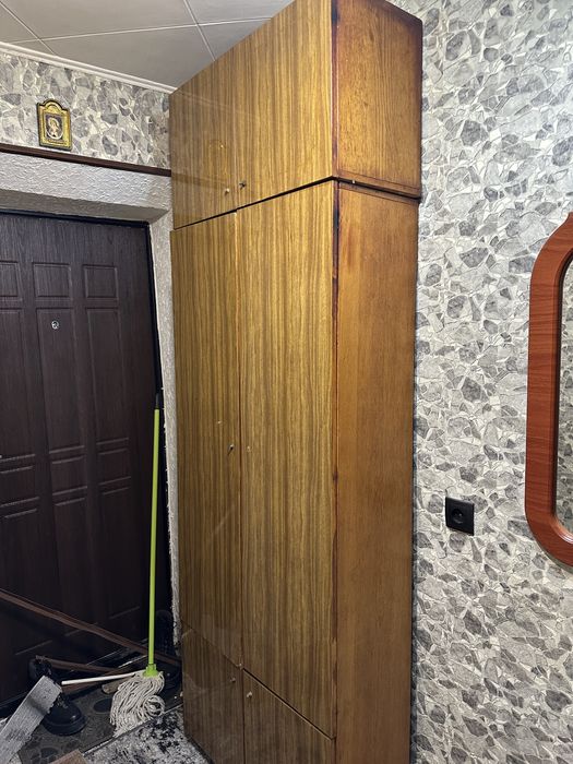 Відам безкоштовно два шкафа