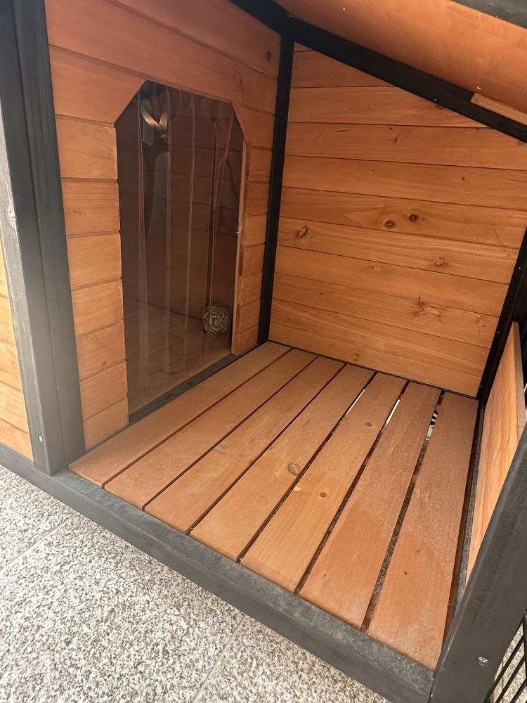 Casota de Madeira TK-Pet Rocky com Alpendre para Cão de Grande Porte