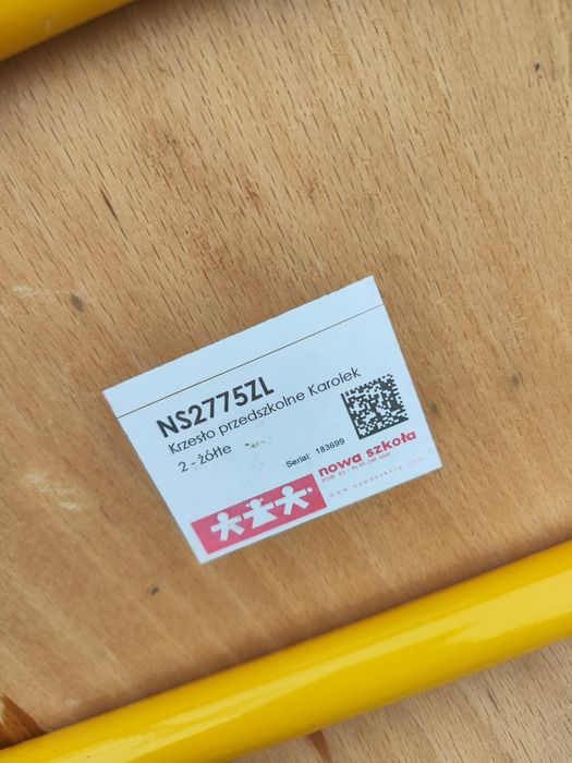 Krzesła przedszkolne Karolek 2, plus gratisy.