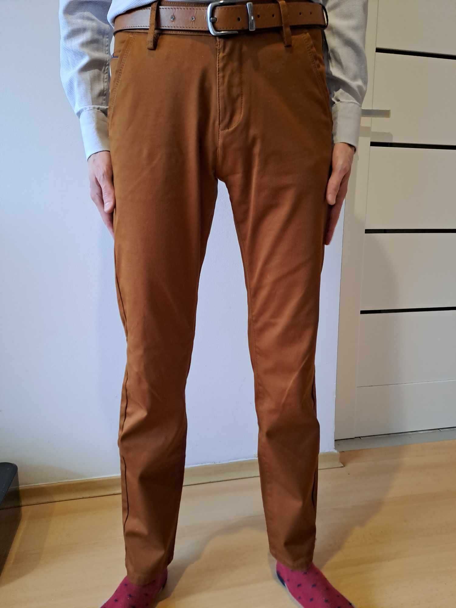 Nowe bawełniane brązowe spodnie w rozmiarze M