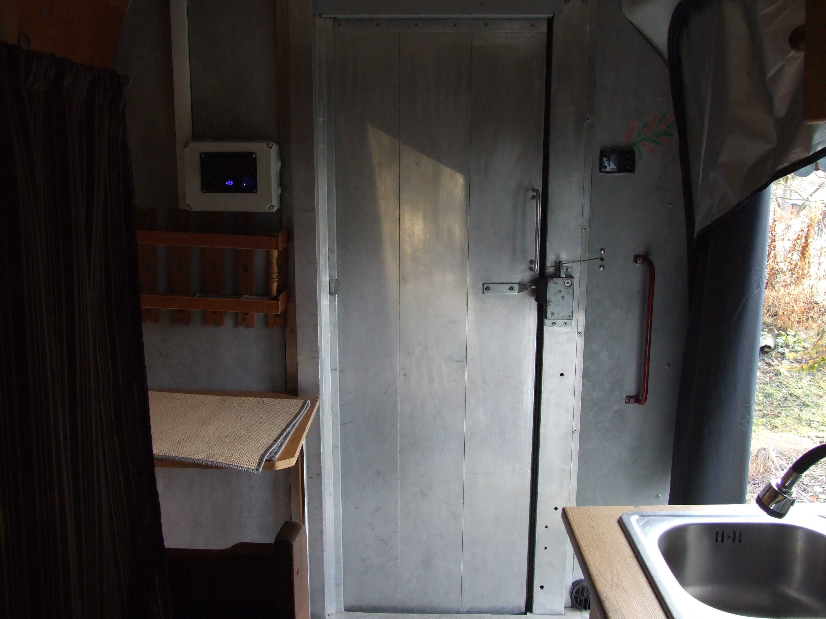Kampervan /sprinter/.