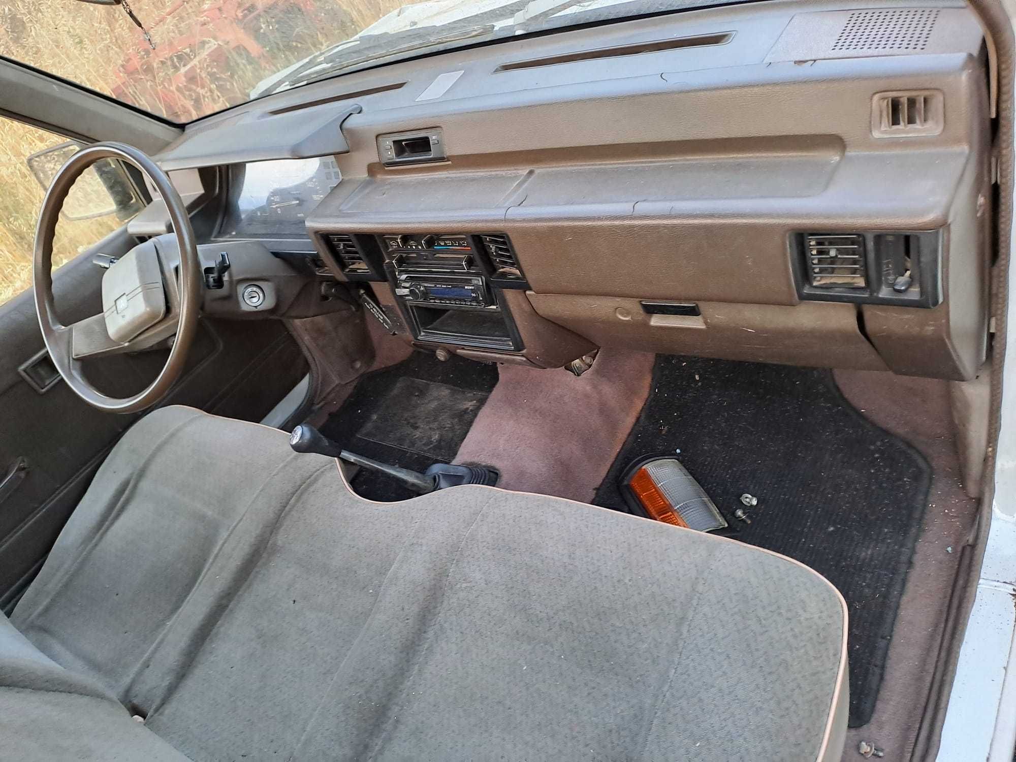 Mitsubishi L200  acidentada
