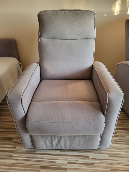 Fotel rozkładany z podnóżkiem DANNY (1 szt.)