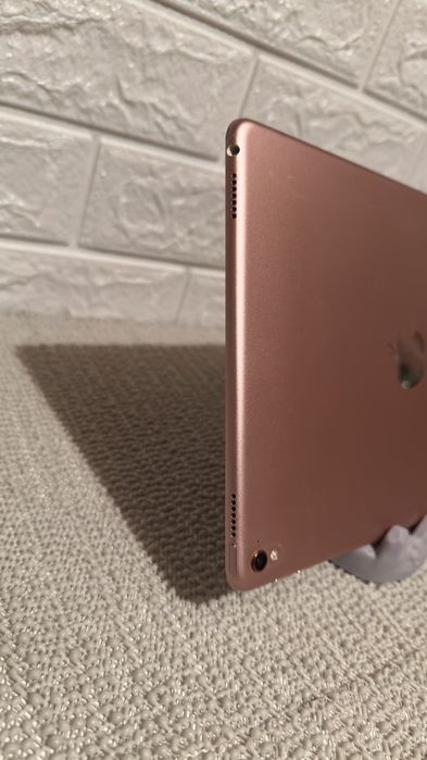 iPad Pro 9.7" | 128GB | Повний комплект + чохол