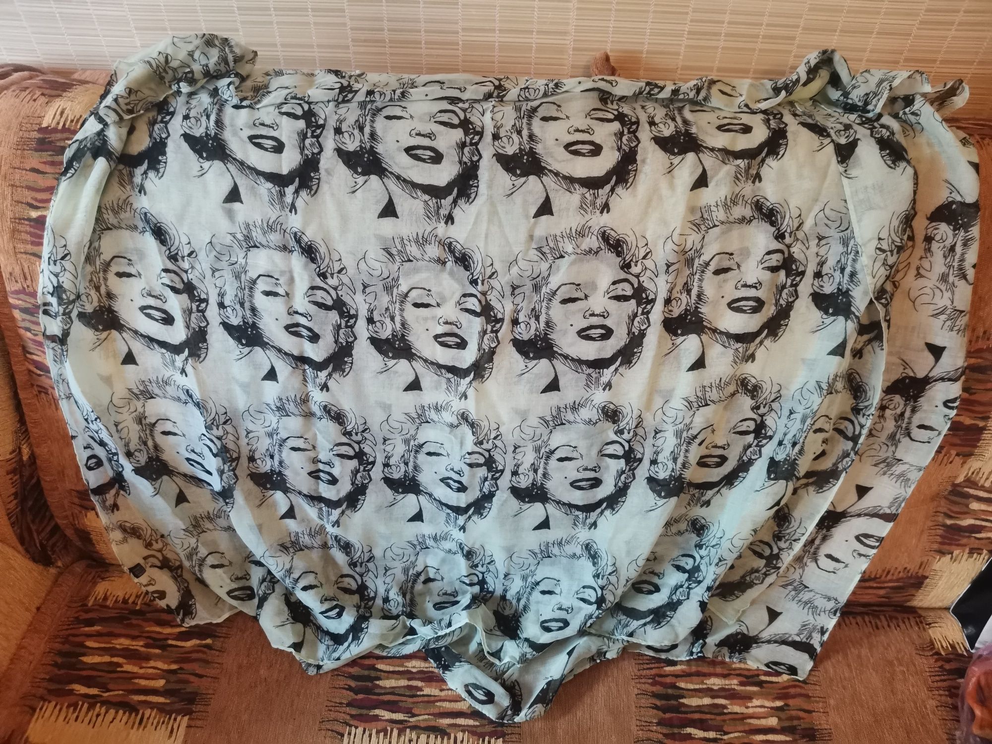 Шарф шаль накидка палантин парео Мэрилин Монро Marilyn Monroe