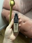 Podkład z NYX Can’t Stop Won’t Stop Light Porcelain