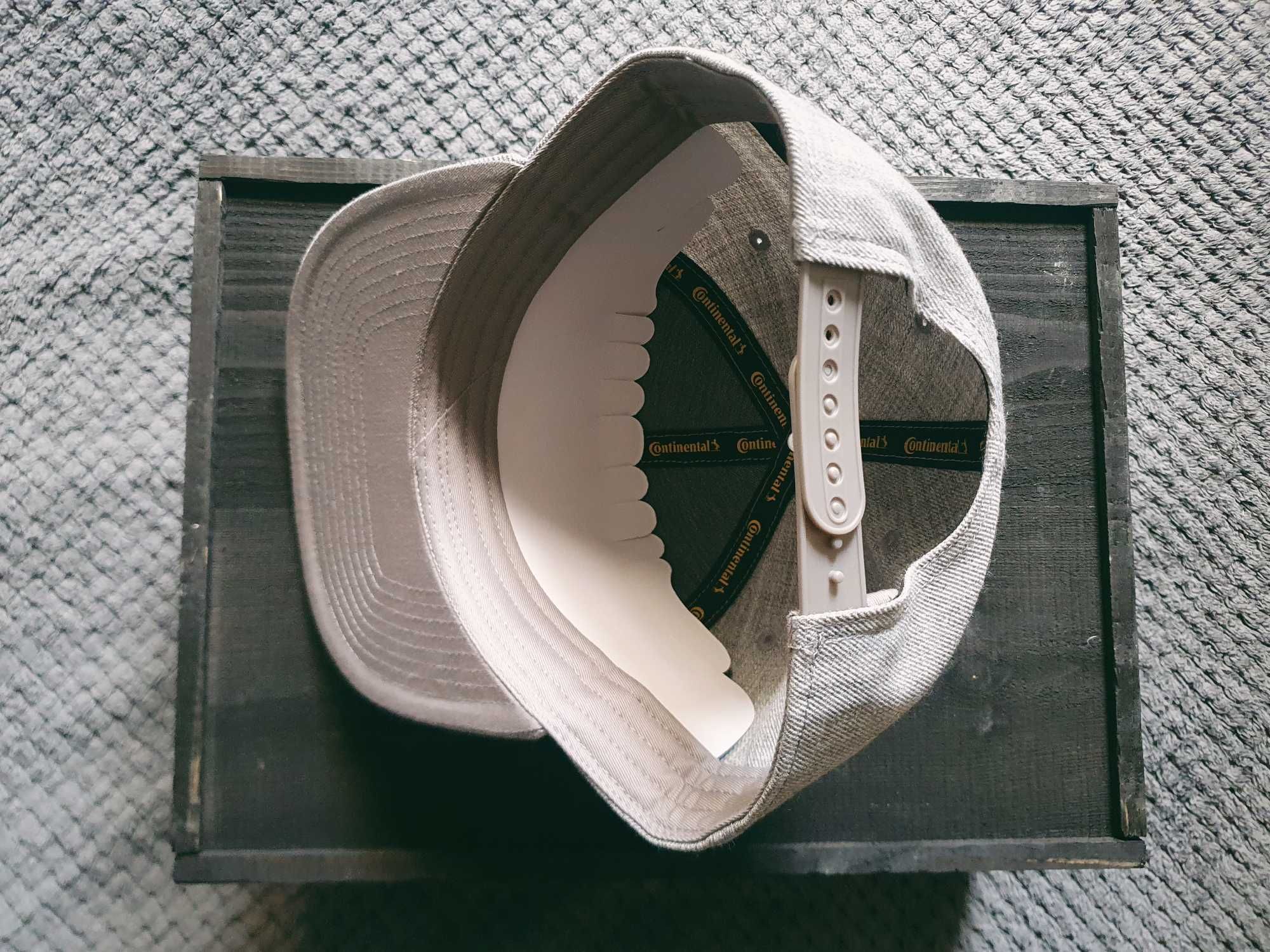 Czapka z daszkiem Continental Black Chili, fullcap