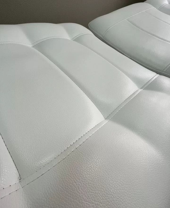 Кушетка косметологічна