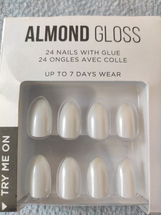 Sztuczne paznokcie tipsy