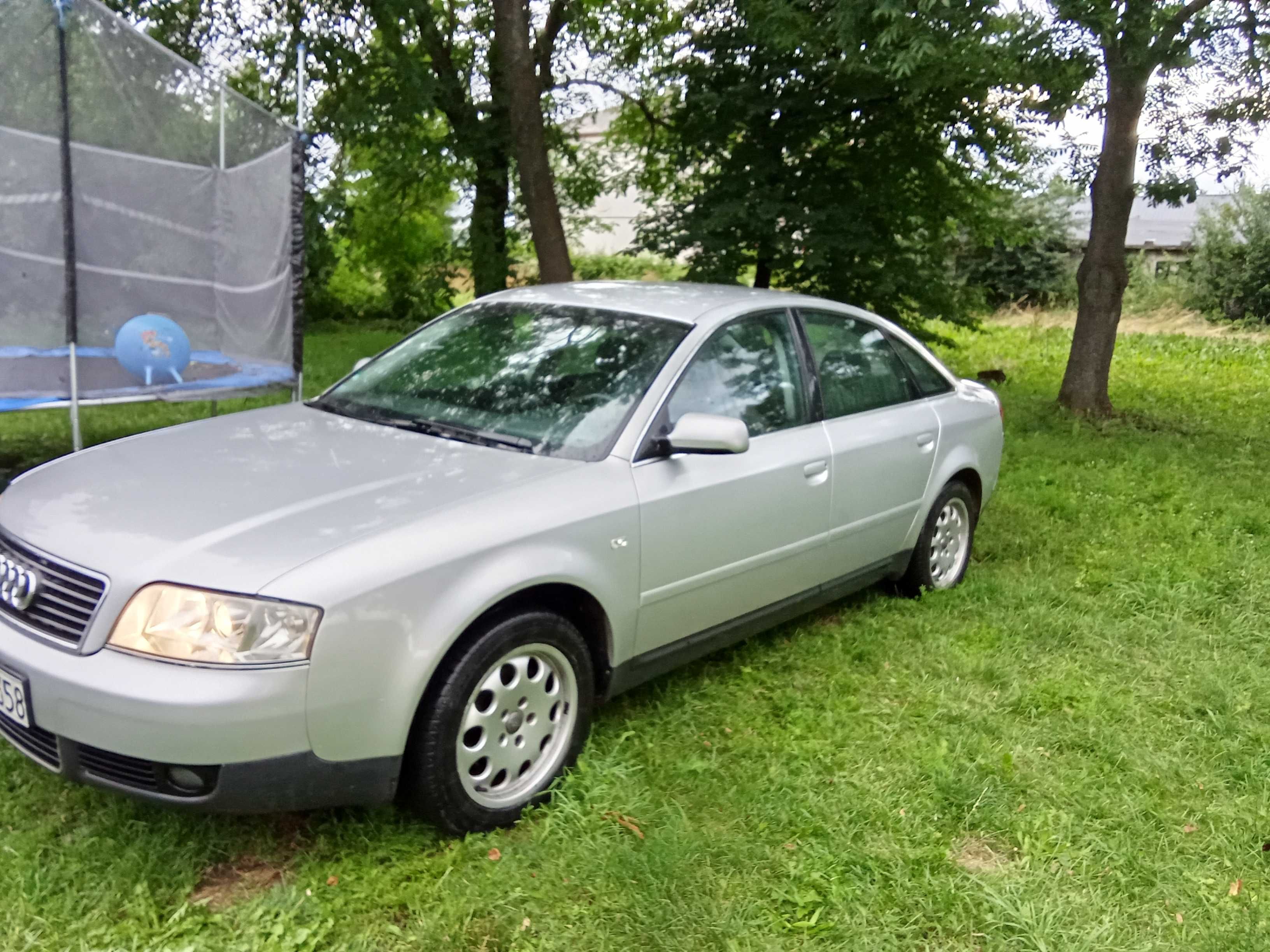 Audi A6 C5 2004 srebrny