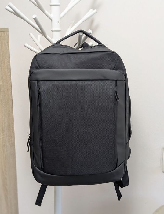 Якісний рюкзак з ортопедичною спинкою