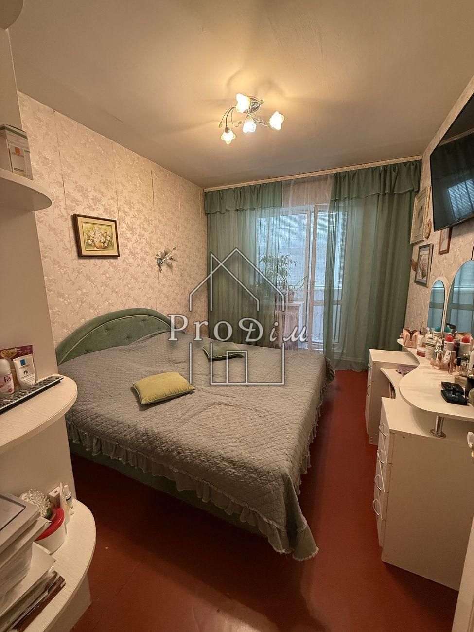 Продаж 2к квартира. Озерна 14. Оболонь