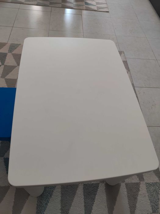 Mesa infantil com cadeira