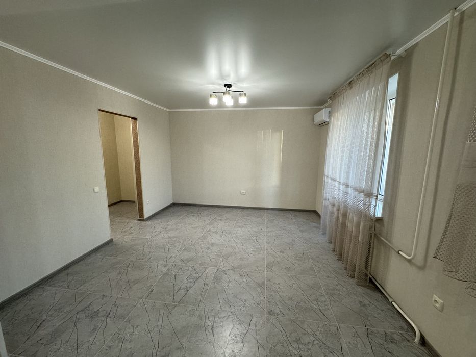 Продаж двокімнатної квартири на Соборній з новим ремонтом