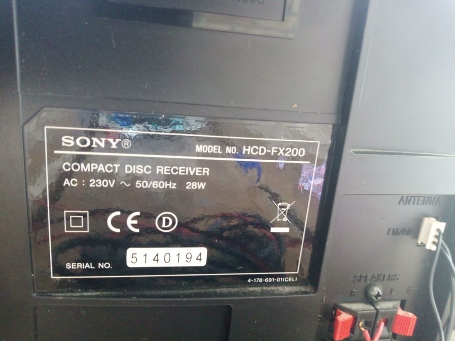 Sony Mini Wieża CMT-FX200 – komplet sprawny

Sprzedam kompletny zestaw