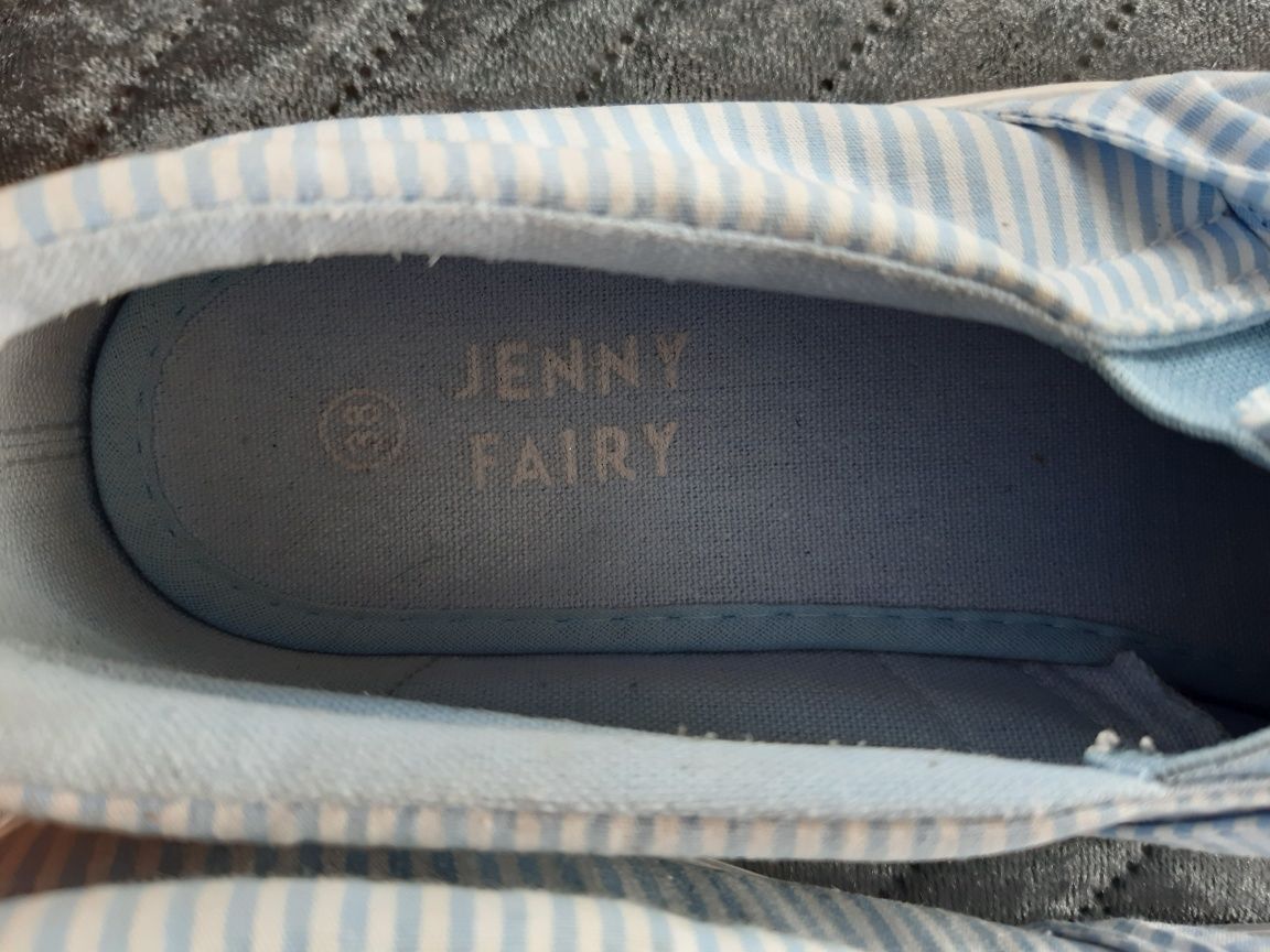 Buty z kokardkami rozmiar 38