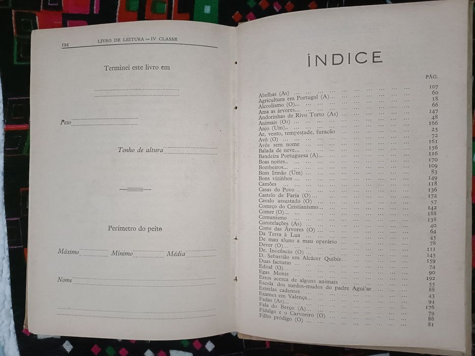 Livro de leitura antigo