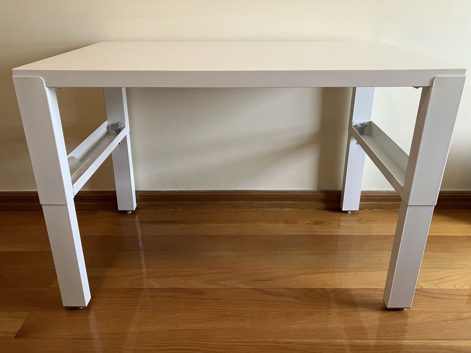 Secretária Pahl do IKEA