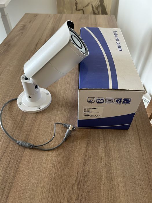 Câmara de Vigilância HiWatch DS-T116 (2.8-12mm)