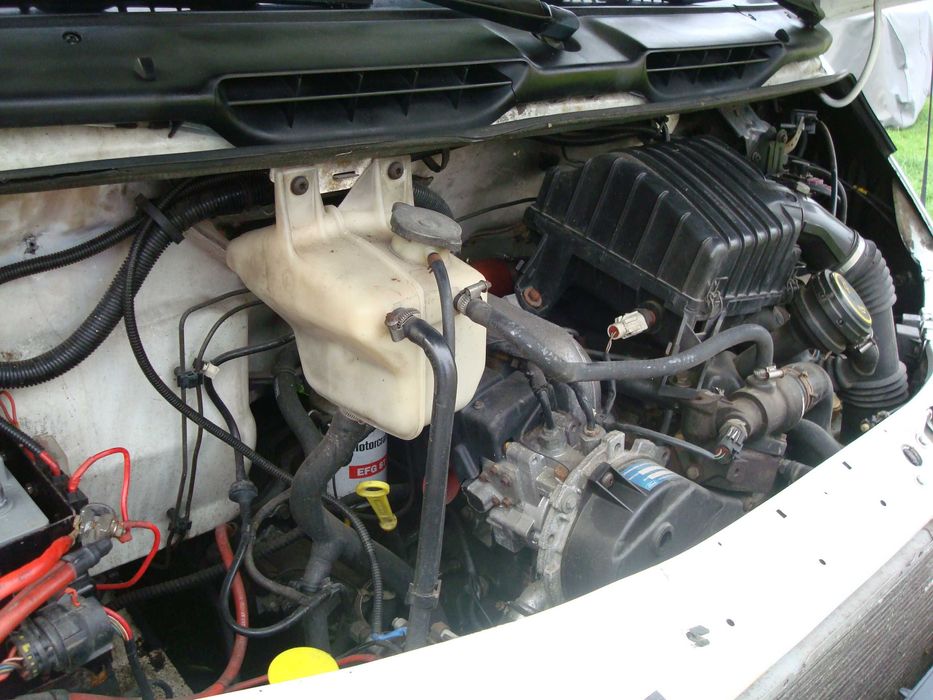 Kamper Ford Transit 2.5 D EHBFHL - 2 - 150 L 7 osobowy