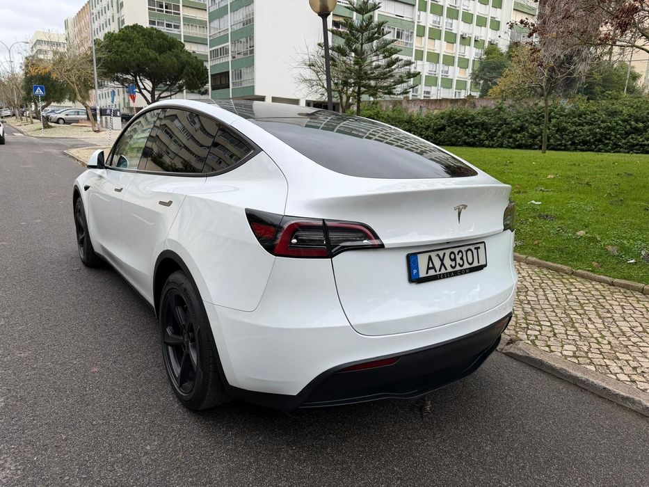 Tesla Model Y tração traseira nacinal