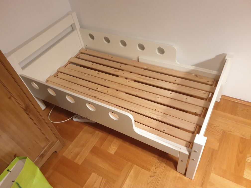 Białe dziecięce łóżko regulowane Flexa White Junior, 70x140/190 cm