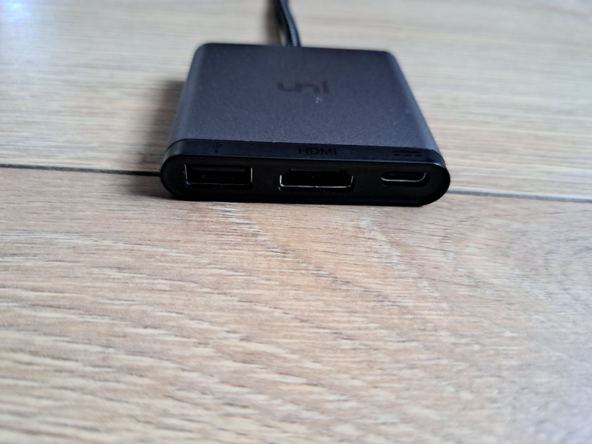 Adapter 3w1 USB-C na HDMI, USB-A, USB-C UNI