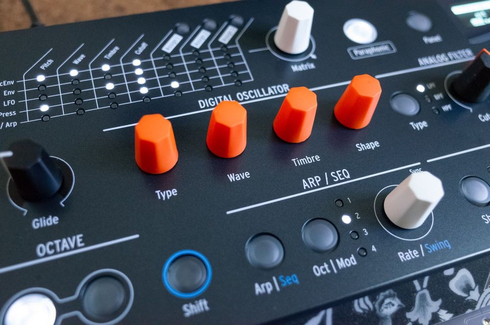 Arturia Microfreak sintetizador, novo com 4 anos e meio de garantia