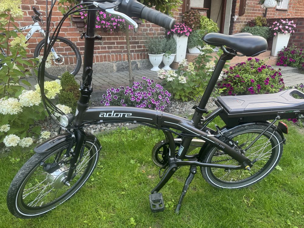 Niemiecki rower  elektryczny skladak  20” adore