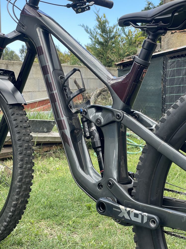 TREK slash 9.9 2021